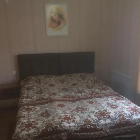 будиночок в східнці-новий кропивник Апартаменты